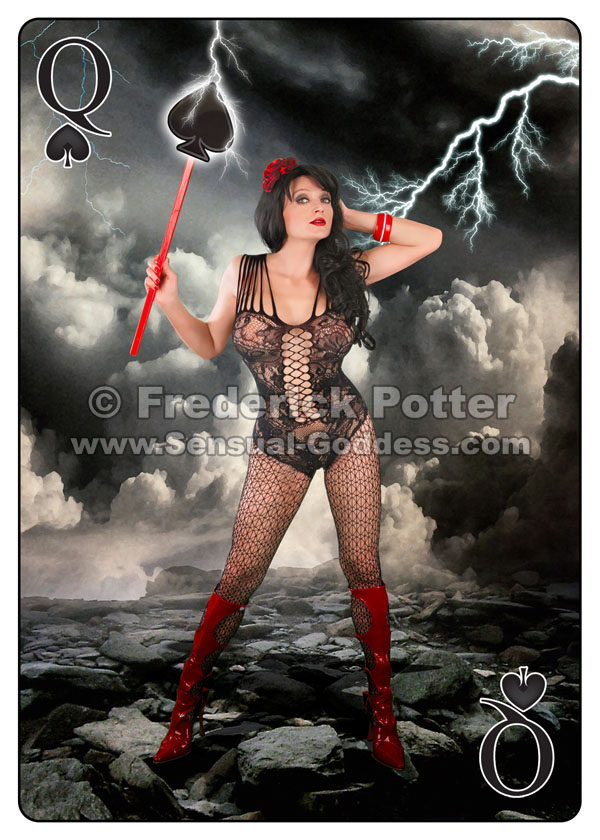 SG poker size Queen Spades